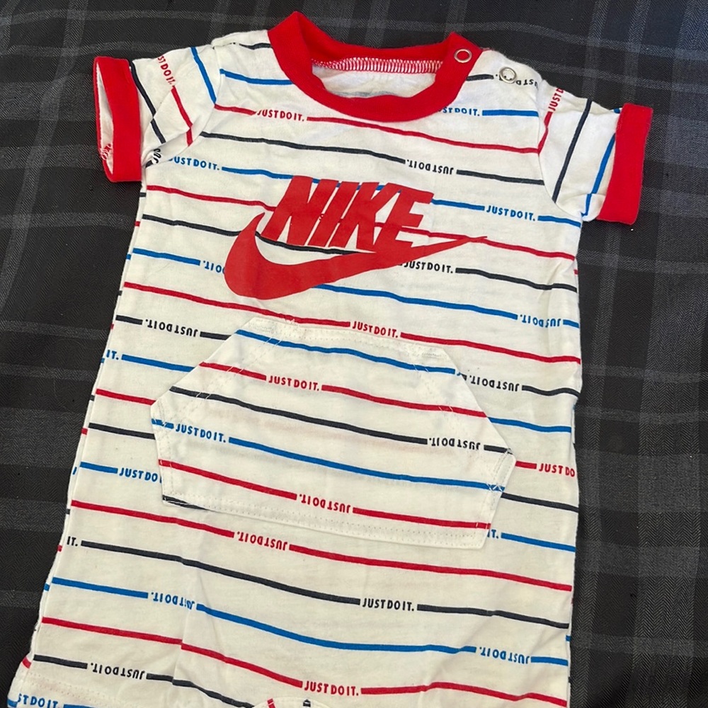 New born Nike